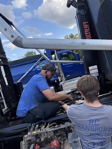 Truck & Equipment Repair. Call/text (610) 909-6250 #equipmentrepair #rctllc #rcservices #teamwork #getitdoneright | RC Transports LLC