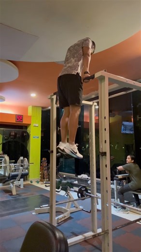 Mobility on Bar Defines Your Strength #calisthenics #fitness #viral