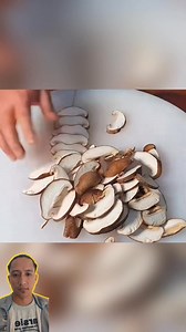 2.3M views · 18K reactions | Ganito Pala Maghiwa ng Gulay ang Mga Five Star Chef #ChefHacks #CookingTipsPH #KitchenSecrets | Barry C. Mondejar | Facebook