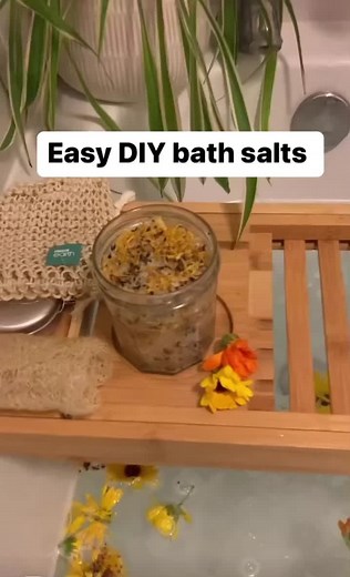 Easy DIY bath salts Try this homemade bath salt recipe that you can customize with any essential oils and dried herbs you like without worrying about harmful artificial fragrances. Bath salts will help soothe sore muscles, moisturize skin and relax you Recipe: ⭐️3:1 ratio of Epsom salts and coarse sea salts ⭐️10 drops of essential oils ⭐️1 tbsp of calendula oil (optional) ⭐️4-6 tablespoons dried herbs ( I’ve used lavender and dried calendula that I previously used to infuse oil) These DIY bath s