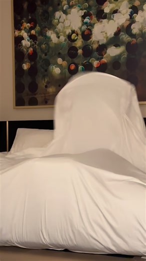 34 reactions | Stiff in the morning!? Do these! 1. T-Spine Rotation...