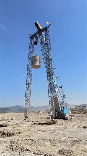 DYNAMIC LOAD TEST 😱😱🔥🔥 #machine #cuttingtools #construction #concretepouring #excavator #dj #tools