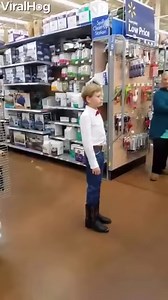 THIS KID YODELLING IN WALMART IS PRICELESS 🤣🤣🤣🤣 Credit - @ViralHog | Viral Vault