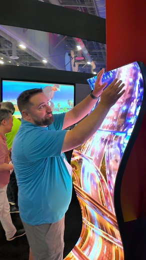 FLEXIBLE LED PANELS. Our friends at Digital Projection introduced us to this stunning LED video display panel — that’s flexible. #led #ledpanel #ledisplay #videowall #dvled #microled #digitalsignage #infocomm #avixa #cedia #commercial #ledvideo #smarthomebrothers