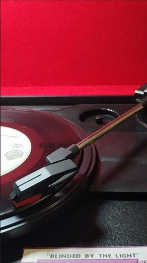 Manfred Mann's Earth Band – Blinded By The Light | 1976 45 RPM Vinyl Spin 🎶