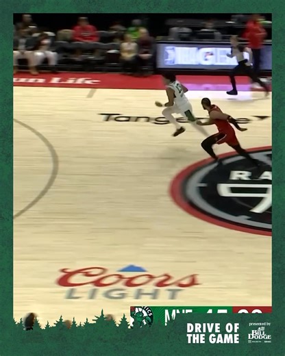 🚙 Ron Harper Jr. gets the steal and the slam for your Drive of the Game presented by Bill Dodge Buick GMC | Maine Celtics