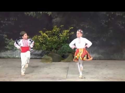 "Ръченица" - Детско-юношески танцов ансамбъл "Пламъче" - София, БЪЛГАРИЯ