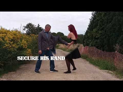 Royal-Bartitsu Training video Cross wrist Defense with Cane and Bare Hands !