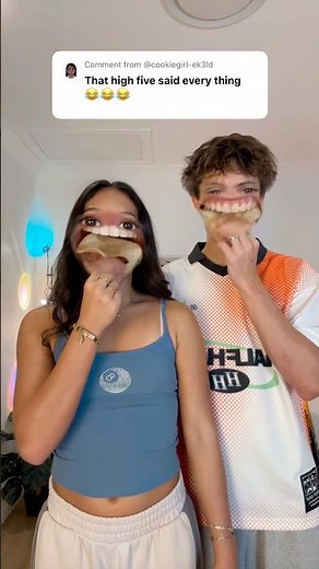 How to eat chips - TUTORIAL! 😱🍟