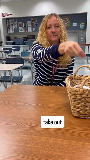 2.1K views · 47 reactions | Follow for more daily English practice!#learnenglish #aprendeingles | English Lesson | Facebook