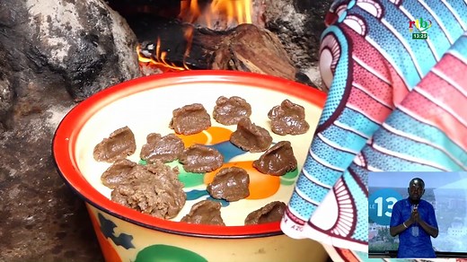 Le processus de production du "Koura Koura" de Kaya ou tourteaux d'arachide | RTB