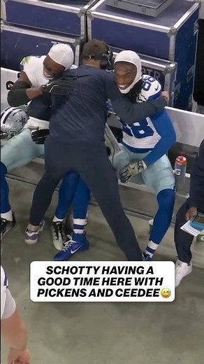 Cowboys are having a GOOD time 😂 #cowboys #football #NFL