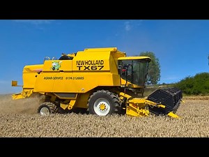 New Holland TX 67 Combine beim Weizen dreschen auf der Alb 2025