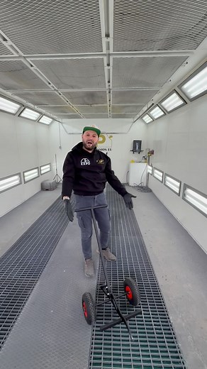 klodian Muzhaqi “Sfondaman’’ | no more effort 😓…….. friends I present to you the trolley to remove the grilles of the paint booth by CMO ℹ️👉 autopassioneu.com | Instagram