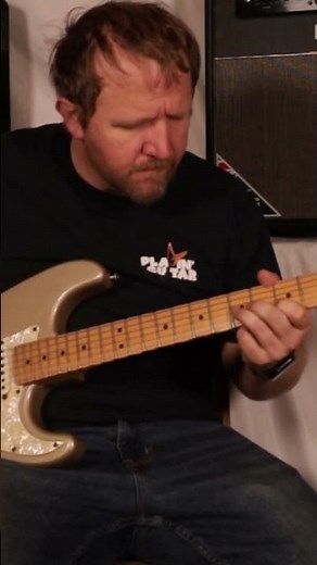 A Thousand Miles from Nowhere Guitar Solo by Dwight Yoakam Guitar Cover #shorts