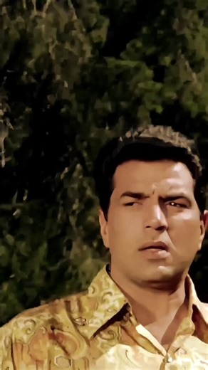 kartik foujdar on Instagram: "Main tere ishq me Credit -This song is used for fair content purposes such as entertainment and educational purposes only.all right belong to the original copyright owners #MainTereIshqMein #BollywoodHits #RomanticVibes #EvergreenSong #OldIsGold #RetroBollywood #BollywoodMelody #LoveSong #GoldenEraSongs #BollywoodClassics #RetroReels #TimelessTunes #HindiCinemaSongs #RomanticBollywood #MusicalGem #viratkohli"