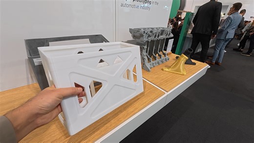 塑料加工机械巨头阿博格Arburg推Plastic Freeforming技术的3D打印机 支持软硬材料