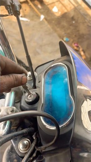 Splendour￼ bike key ￼shoes change 🛵￼