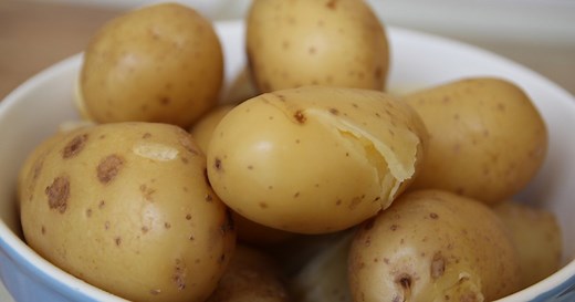 Comment cuire une pomme de terre au micro-ondes ?