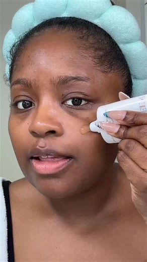 When is come to sunscreen that is 100% invisible? Unseen Sunscreen SPF 50 is @missdarcei’s go-to 🤩 Have you tried Unseen Sunscreen? 👀 | Supergoop