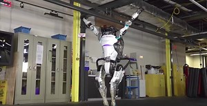 Boston Dynamics' Atlas Robot Can Now Perform A Flawless Gymnastics Routine