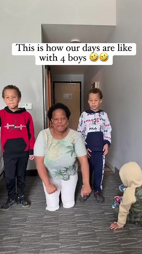 472K views · 10K reactions | Rate our dance moves, especially Mikey’s 藍藍 | Neo KirchBaby | Facebook