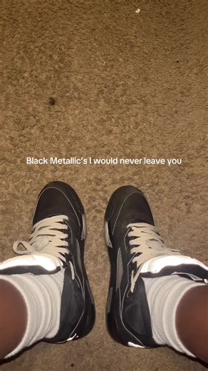 The Wolf Grey’s so hard bruh. I wear my metallic’s so much😬#jordan5s #wolfgreyjordans #fyp #jordans #jordanshoes