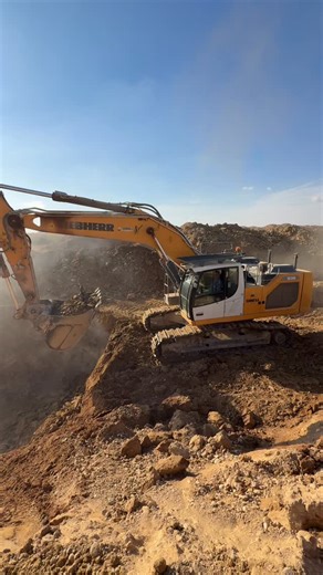 Read the story on a pipeline project in Spain dominated by Lieberr equipment in the latest issue of the AE magazine. | Awesome Earthmovers