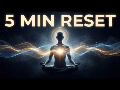 5 Minute Night Meditation - Calm Your Mind Before Sleep