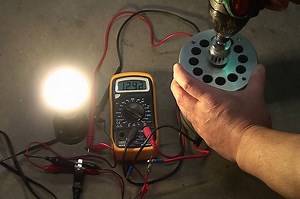 DCモーター発電実験