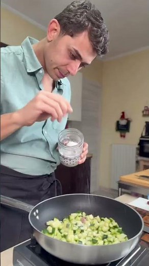 9/4/26: Fabiuccio's Recipes: "Pasta with Zucchini, Shrimp, and Saffron"