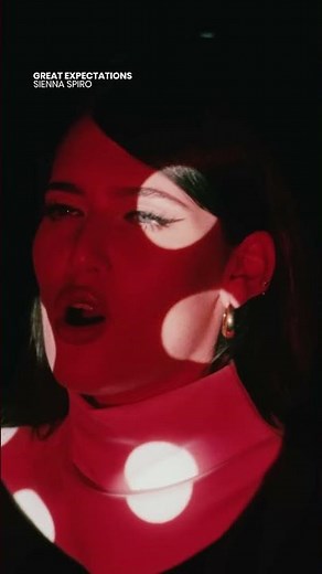 @siennaspiro takes the spotlight 🤭 on her ‘Great Expectations’ MV🧡🎵