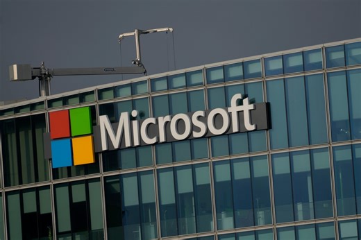 Microsoft Outage shuts down thousands of Teams and Outlook workspaces across North America