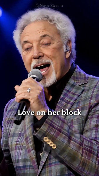 Delilah – Tom Jones (1968) | Lyrics | Nova Stream #lyricsvideo #60smusic #tomjones