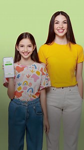 Már felnőttnek érzi magát? 😎 Itt az ideje, hogy bizonyíthassa - de azért te is tudd, mennyit költ el a sulibüfében! 🍫🥤 🆓 Igényeljetek OTP Junior kártyát, hogy a saját útját járhassa! ✅ Az OTP Junior azért is ideális választás, mert nem csak az 1. évben, de 24 éves korig ingyenes a számlavezetési- és kártyadíj. 🛡️ Tehát Ő szabadabban, mégis biztonságosan fizethet kártyával/órával/mobillal. 🔒 Te pedig beállíthatod például a limiteket. 🧐 És igen, ránézhetsz, hogy megint mire ment el a zsebpé