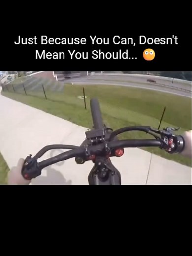 E-bike injuries are up 800% in the last decade. Fractures, dislocations, torn ligaments, road rash that goes down to the BONE... Here's exactly what happens to your body when you land like THIS. ✅Follow @drdavidabbasi for More Daily Medical Content & Health Tips!🌴😷Schedule a consultation in Delray Beach! Visit www.primeorthocenter.com