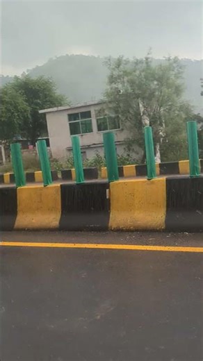 murree motorway 🛣️ raining