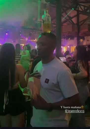 Quédense tranquilos, que Ivancito ya está “trabajando fuertemente” en la plantilla del próximo semestre… para volver a armar el circo🎪 sobre la marcha y completar el equipo después de iniciar la Liga, cuando todo otra vez ya vaya rumbo al fracaso. Y @tulioagomez y Marcela 😪😴.