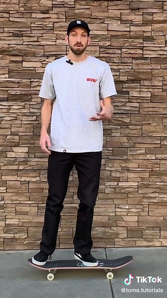 How To: OLLIE… in 47sec. Hit the link in my bio to watch my full 5-minute tutorial! 🛹 #tomstutorials #howtoollie #ollietricktip #ollietutorial #ollie #ollies #ollietips #howtoskate #howtoskateboard #skate #skateboarding #skateboard #skateclips #skatetips #skateboardingisfun #berrics #skateboardtips #skateboardtutorials #skateboardingtips #skateboardingtutorials #tipsskate #skatetips4u #skatetricktips #skatetutorial #skatetutorials 🎥:@Jacintia Rohrer