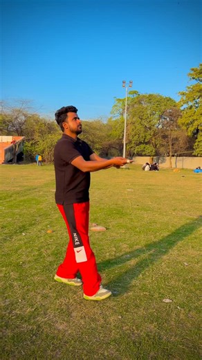 Rampur kite club🪁 on Instagram: "FOLLOW KARLO GUYS👉 @offical_rampur_kites_123 . . . #kitelovers #kiteworld #kite #kitefighting #instagram"