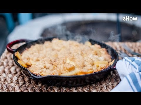 How to Make Campfire Skillet Apple Cobbler