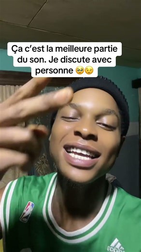 ‪@Tayc‬ est ce que tu peut nous dire qui est JOYA? Tu nous fait dansé un nom sans personnage cmt?