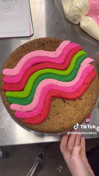 Hayley cakes and cookies on TikTok