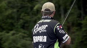 Our NEW Stand-Up Fish Head Spin™ is the perfect lure for those who love to fish the Fish Head Spin very slow across the bottom. The weight-forward design and stand-up feature mimic baitfish, driving fish CRAZY! No fish can resist the look and realistic action of the Fish Head Spin™. | Fish Head