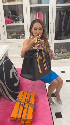 265K views · 1.5K reactions | Hermes Twilly Unboxing- Do we like the fringe? #Hermes #HermesTwilly #Twilly #Unboxing #HermesObsessed | Tiffany Moon, MD | Facebook