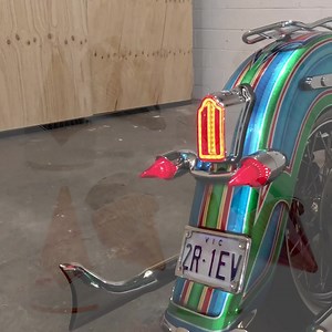 Looking for the EASIEST Mod for your bike? Cuztom Kraft's award-winning Turn Signal Lenses clip or screw straight onto your ride, and gives it a head-turning new look! ✅ 4 colors and styles to pick from ✅ Express Shipping Worldwide ✅ 100% Fitment & Delivery Guarantee ✅ Thousands of satisfied customers "The quality of their parts, customer service & overall experience has been nothing short of amazing. Thank you." - Gabriel, San Diego CA. Discover our range of Turn Signal Lenses for Harley Davids