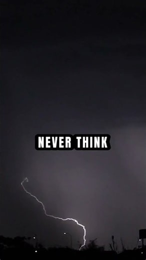 8 Jaw-Dropping Facts About Lightning & Storms #Shorts