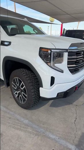 GMC AT4 Electric Running Boards: AMP Research Power Steps