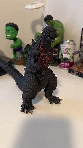 Godzilla Figures vs Bootlegs: Unboxing Action Figures Comparison