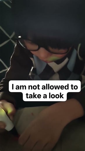 Using 3D Pen, he is preparing something for mommy#3d